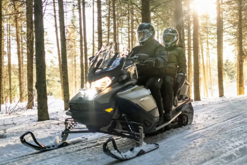 Best Touring Snowmobiles
